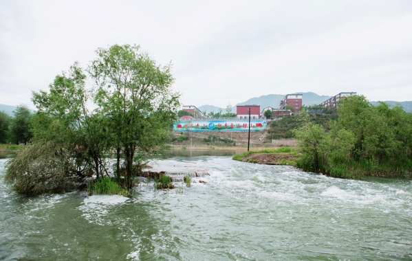 公司領(lǐng)導(dǎo)考察永定河山峽段綜合治理與生態(tài)修復(fù)工程 公司領(lǐng)導(dǎo)考察永定河山峽段綜合治理與生態(tài)修復(fù)工程