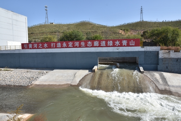 永定河綜合治理修復(fù)“十一”假期建設(shè)忙 永定河綜合治理修復(fù)“十一”假期建設(shè)忙