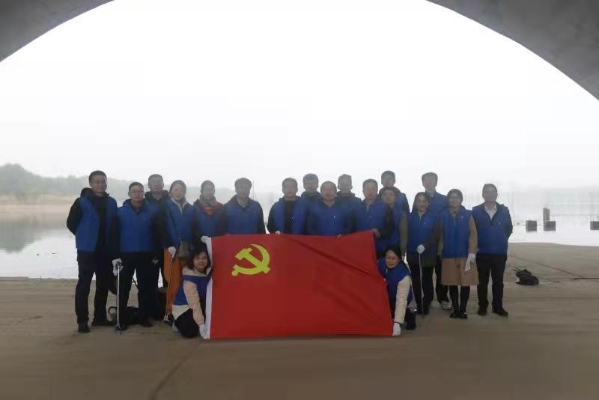 公司與水利部人事司黨支部聯(lián)合開展 “關(guān)愛山川河流”主題黨日活動(dòng) 公司與水利部人事司黨支部聯(lián)合開展 “關(guān)愛山川河流”主題黨日活動(dòng)