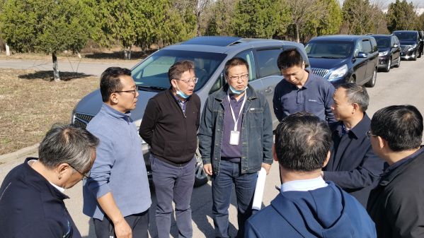 北京市水務(wù)局黨組書記、局長(zhǎng)潘安君調(diào)研永定河平原南段生態(tài)補(bǔ)水準(zhǔn)備工作 北京市水務(wù)局黨組書記、局長(zhǎng)潘安君調(diào)研永定河平原南段生態(tài)補(bǔ)水準(zhǔn)備工作