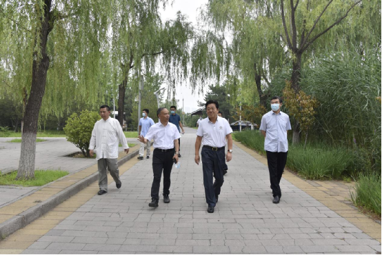 生態(tài)環(huán)保行業(yè)專家組一行到永定河投資公司考察調(diào)研 生態(tài)環(huán)保行業(yè)專家組一行到永定河投資公司考察調(diào)研
