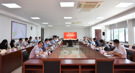 公司主要領(lǐng)導(dǎo)會(huì)見(jiàn)佳木斯市人大常委會(huì)副主任王濤 公司主要領(lǐng)導(dǎo)會(huì)見(jiàn)佳木斯市人大常委會(huì)副主任王濤