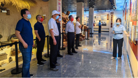 公司主要領(lǐng)導(dǎo)率團(tuán)赴木蘭溪考察調(diào)研 公司主要領(lǐng)導(dǎo)率團(tuán)赴木蘭溪考察調(diào)研