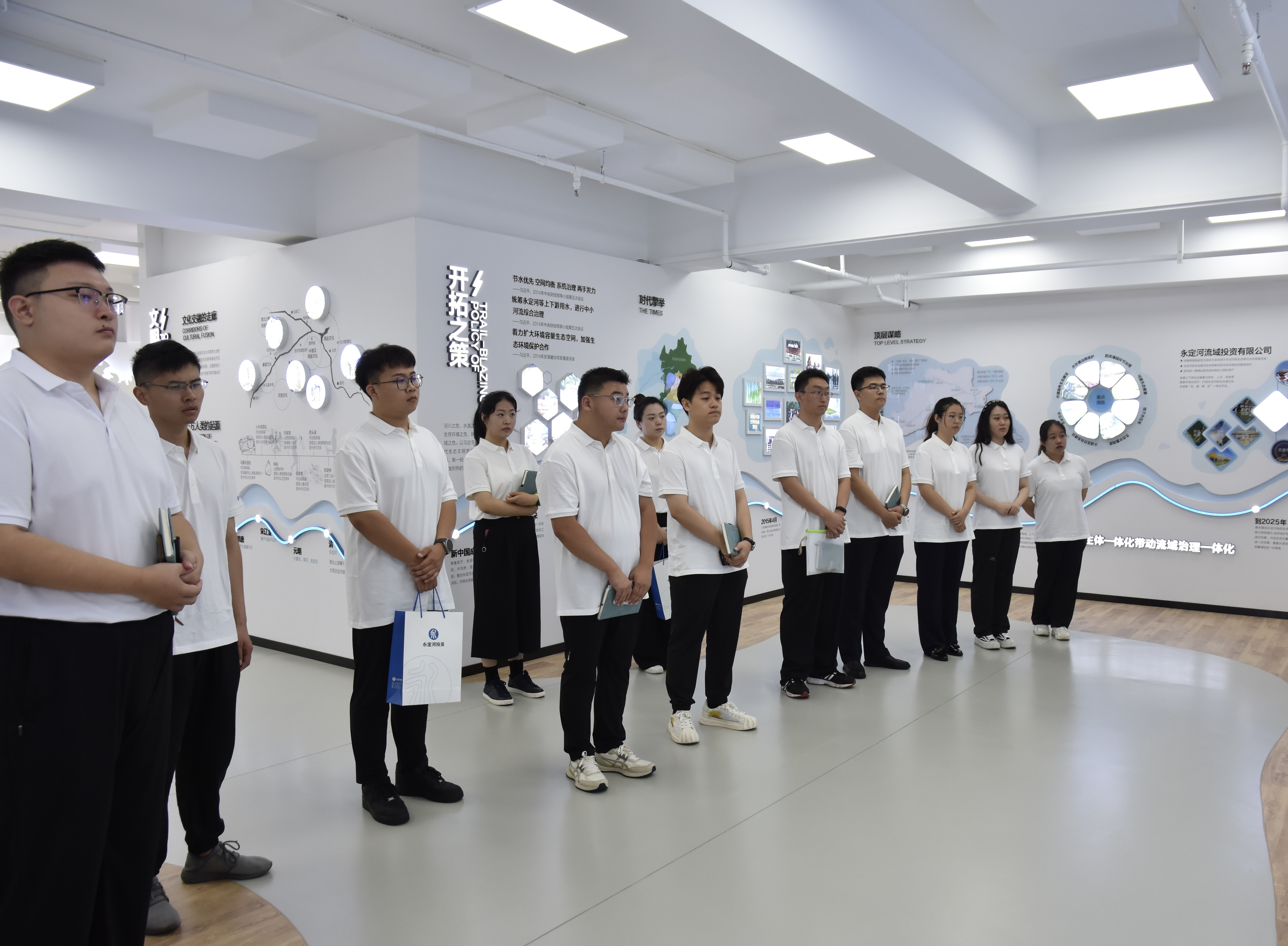新起點、新征程!永定河流域公司召開2023年應屆畢業(yè)生迎新會 新起點、新征程!永定河流域公司召開2023年應屆畢業(yè)生迎新會