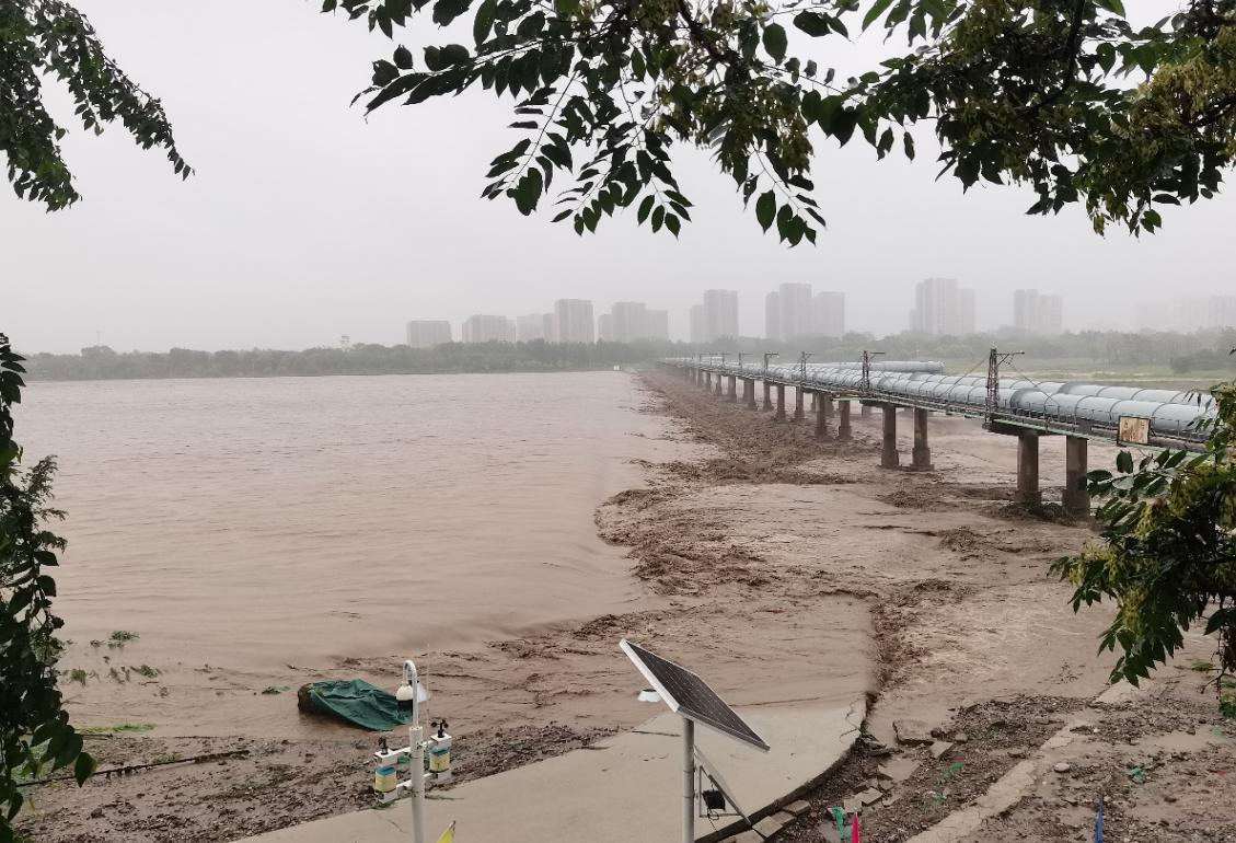 防汛一線 | 北京分公司巡橋巡河保安全 堅守災害防御底線 防汛一線 | 北京分公司巡橋巡河保安全 堅守災害防御底線