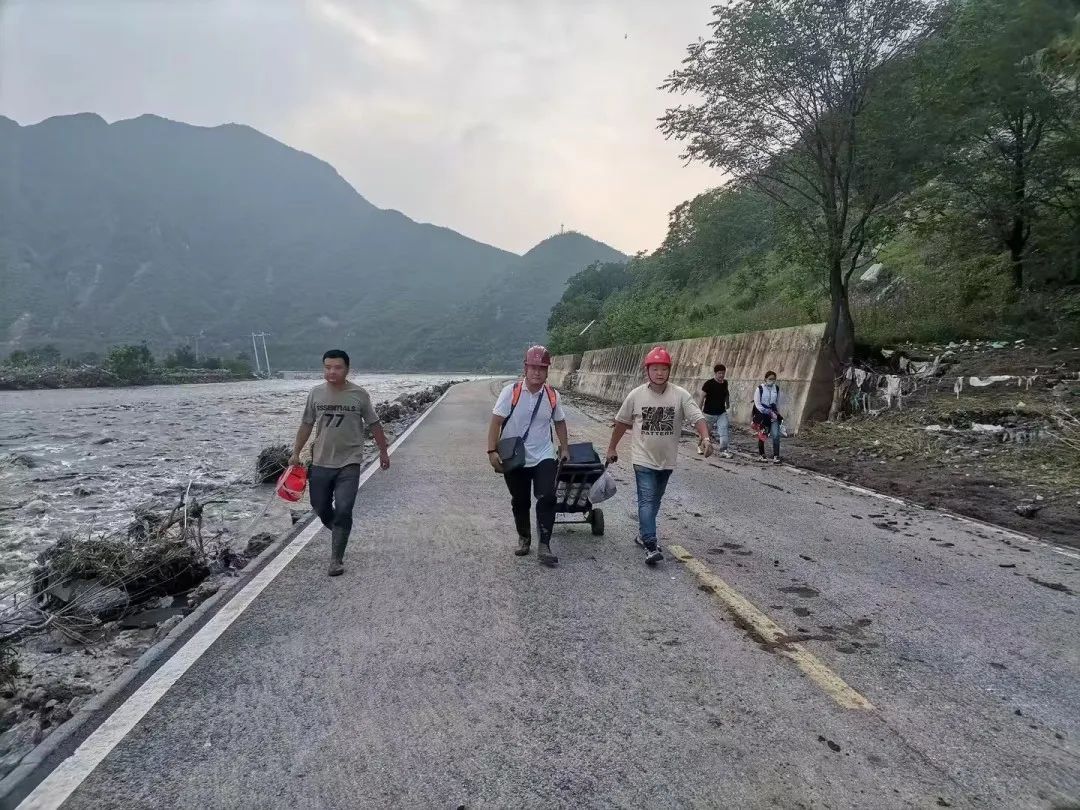 永定文苑 | 誰(shuí)是最親愛(ài)的人 永定文苑 | 誰(shuí)是最親愛(ài)的人