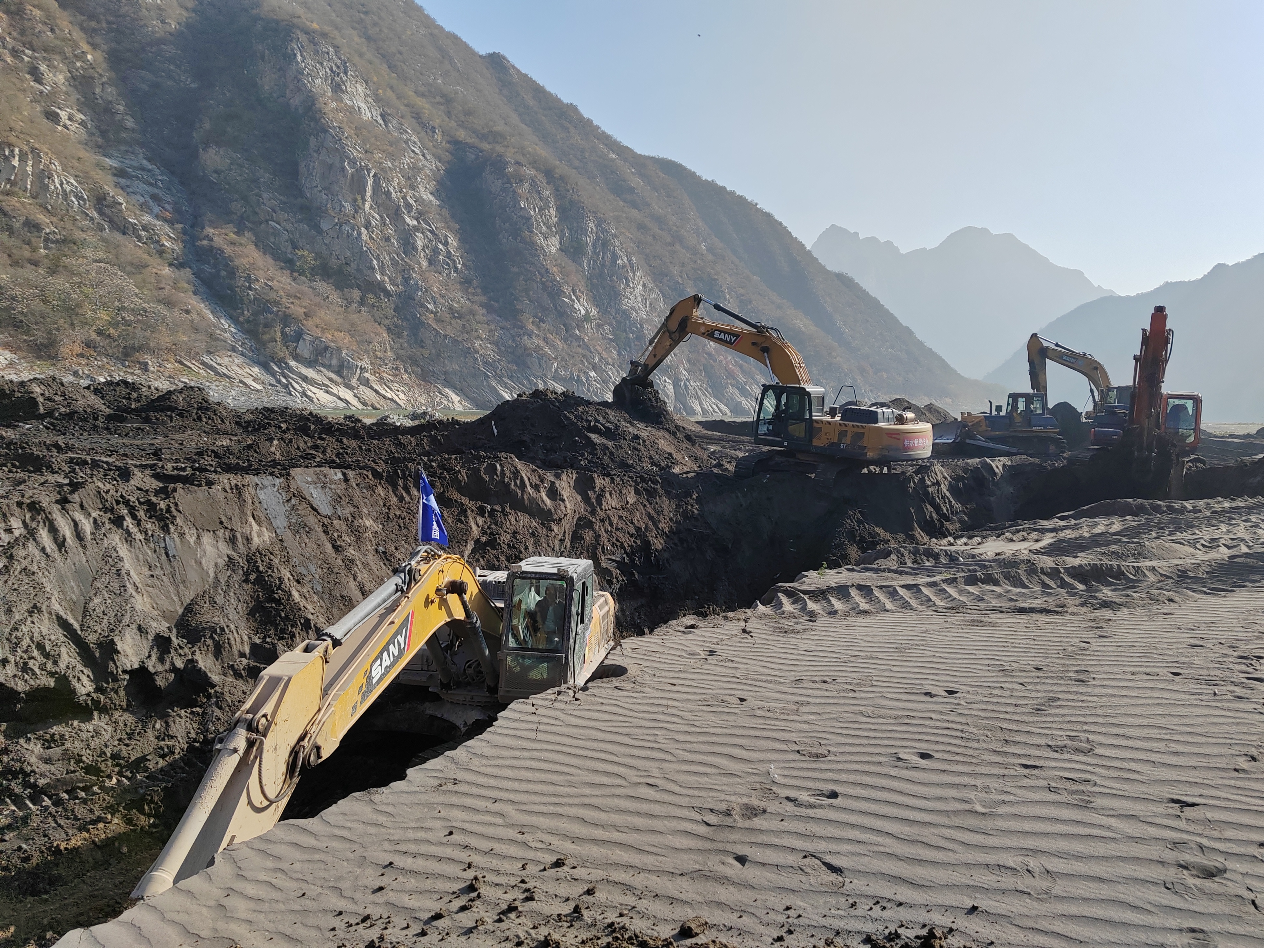 永定河珠窩、落坡嶺水庫水毀修復(fù)工程開工建設(shè) 永定河珠窩、落坡嶺水庫水毀修復(fù)工程開工建設(shè)