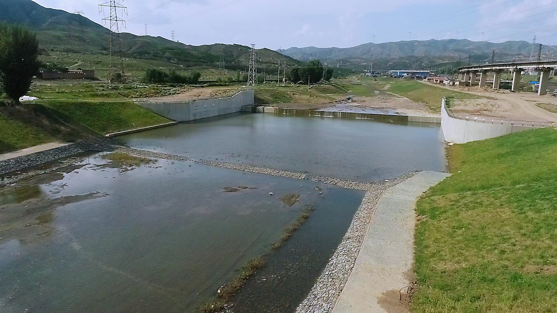 大同分公司 | 大同市十里河綜合治理與生態(tài)修復(fù)工程(小站跌水至大慶公路橋段)分部工程通過(guò)驗(yàn)收 大同分公司 | 大同市十里河綜合治理與生態(tài)修復(fù)工程(小站跌水至大慶公路橋段)分部工程通過(guò)驗(yàn)收