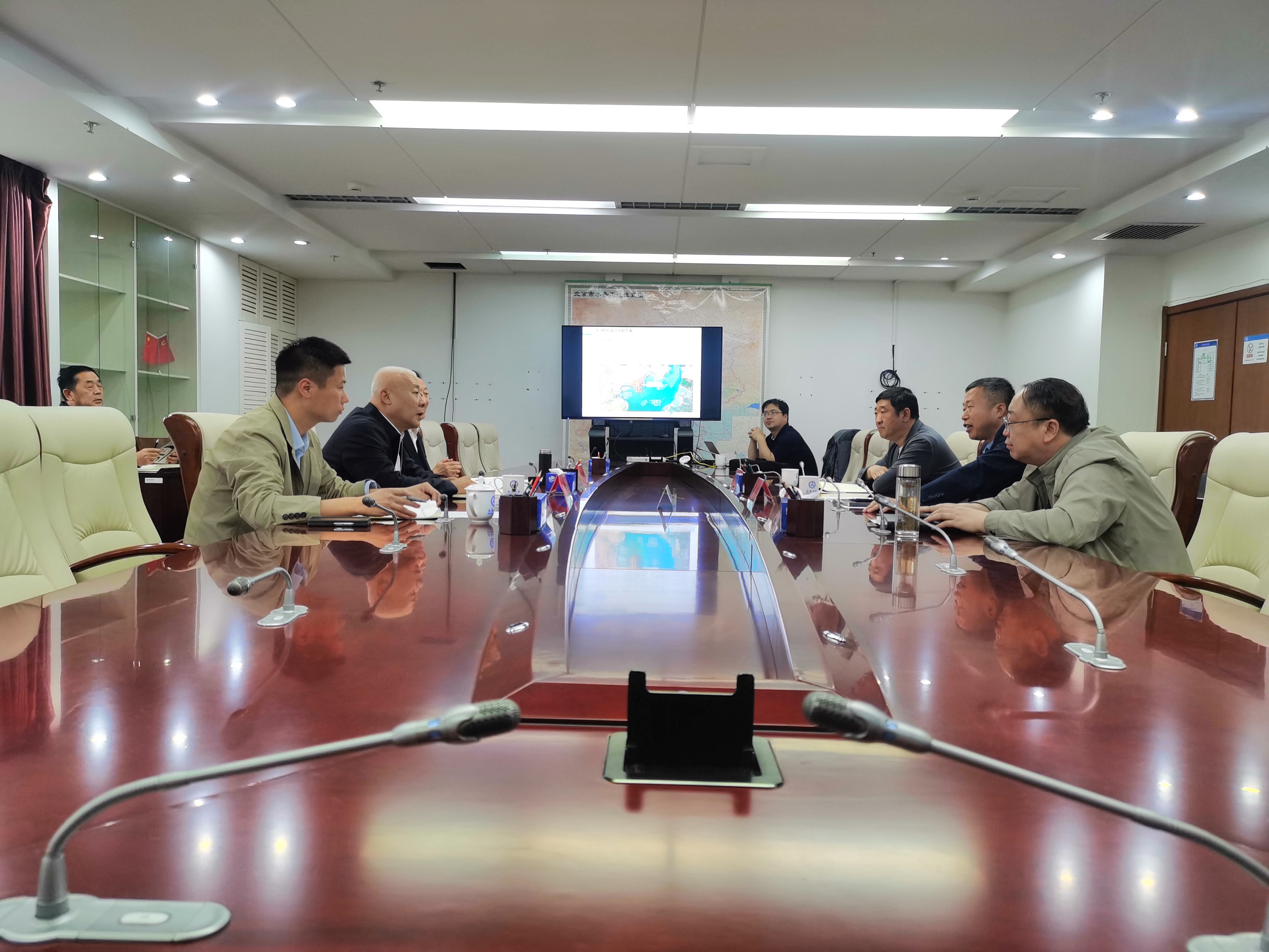 北京市水利工程管理中心調度推動官廳水庫清淤試點工程等災后提升重點項目 北京市水利工程管理中心調度推動官廳水庫清淤試點工程等災后提升重點項目