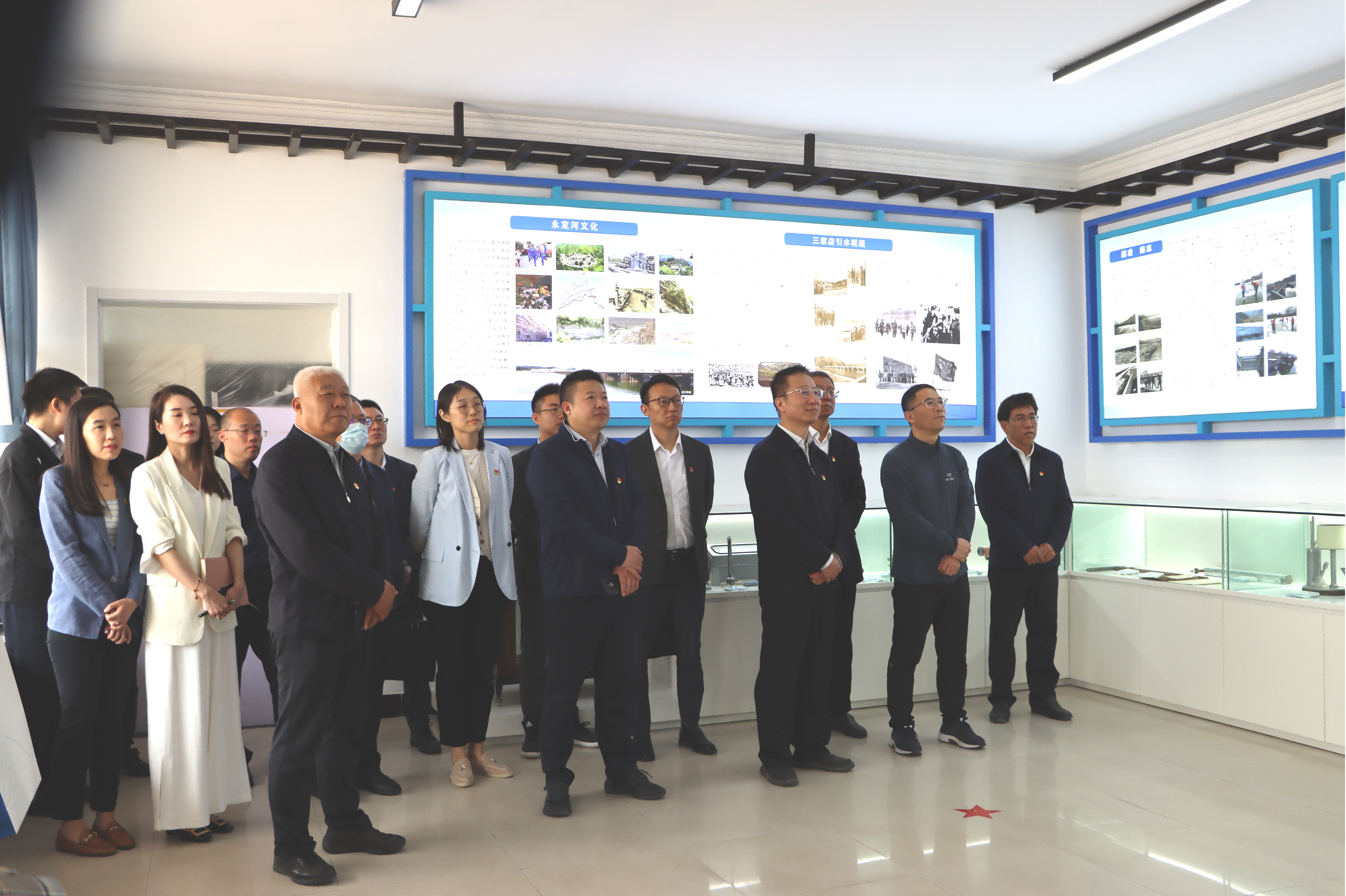 公司總部黨支部與國家開發(fā)銀行能源水利業(yè)務(wù)部黨支部聯(lián)合開展主題黨日活動(dòng) 公司總部黨支部與國家開發(fā)銀行能源水利業(yè)務(wù)部黨支部聯(lián)合開展主題黨日活動(dòng)