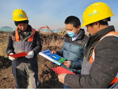 天津分公司開展憲法進(jìn)工地主題活動(dòng) 天津分公司開展憲法進(jìn)工地主題活動(dòng)